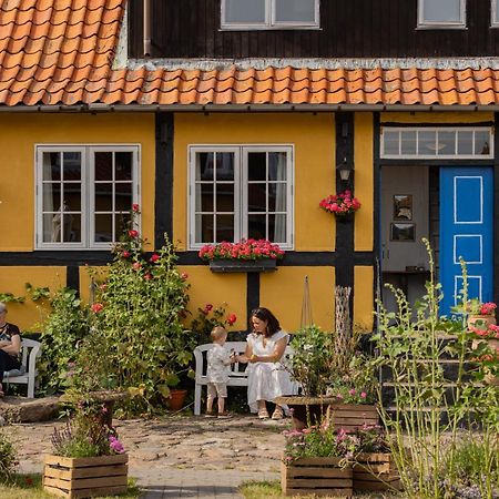 Pension Slaegtsgaarden Allinge-Sandvig ภายนอก รูปภาพ